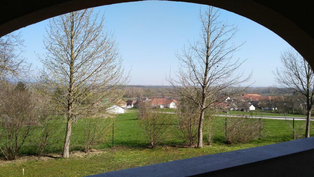Modor Apartman Alsópáhok Exterior foto